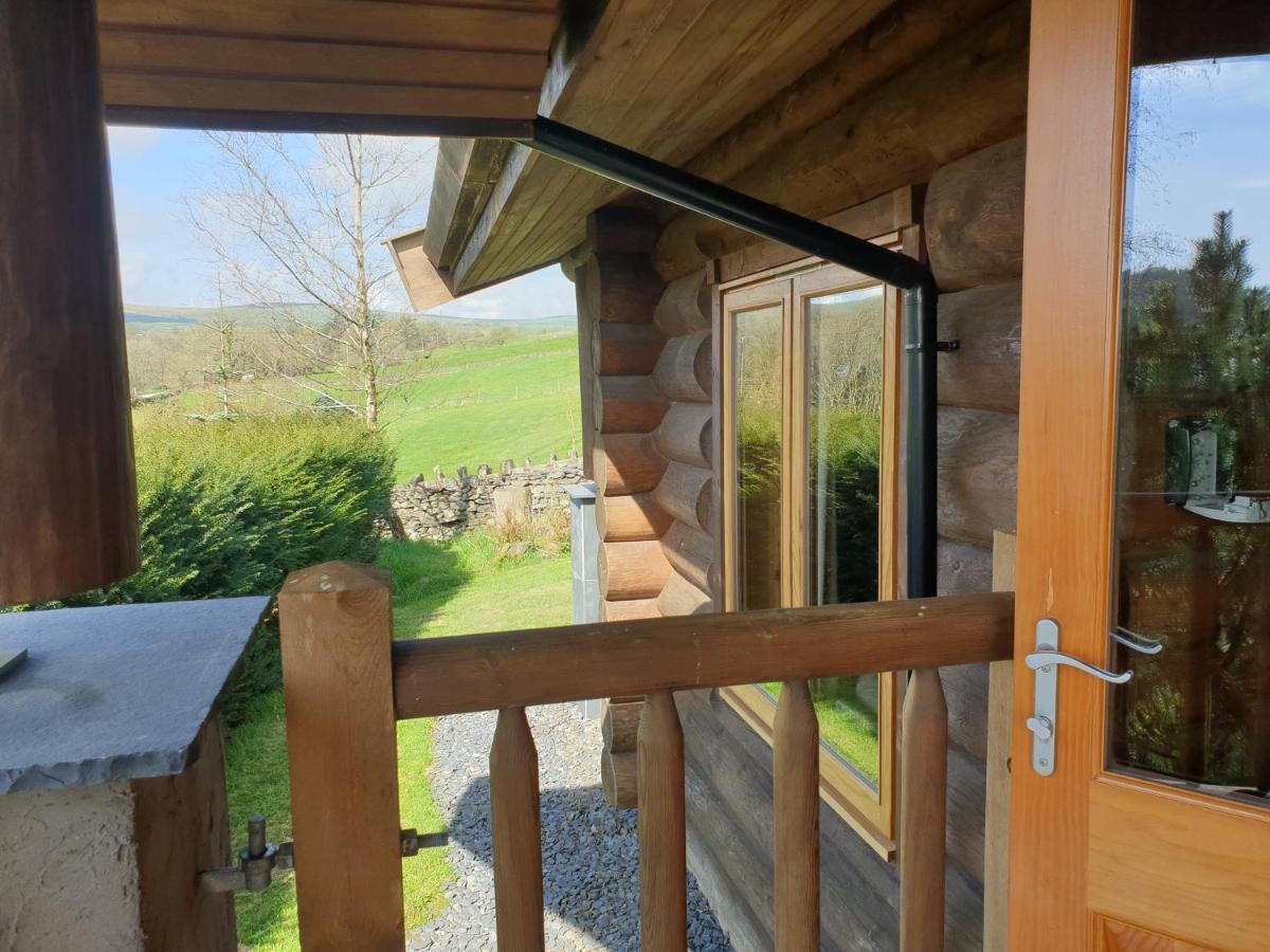 Newland Valley Log Cabins Ulverston Exterior photo